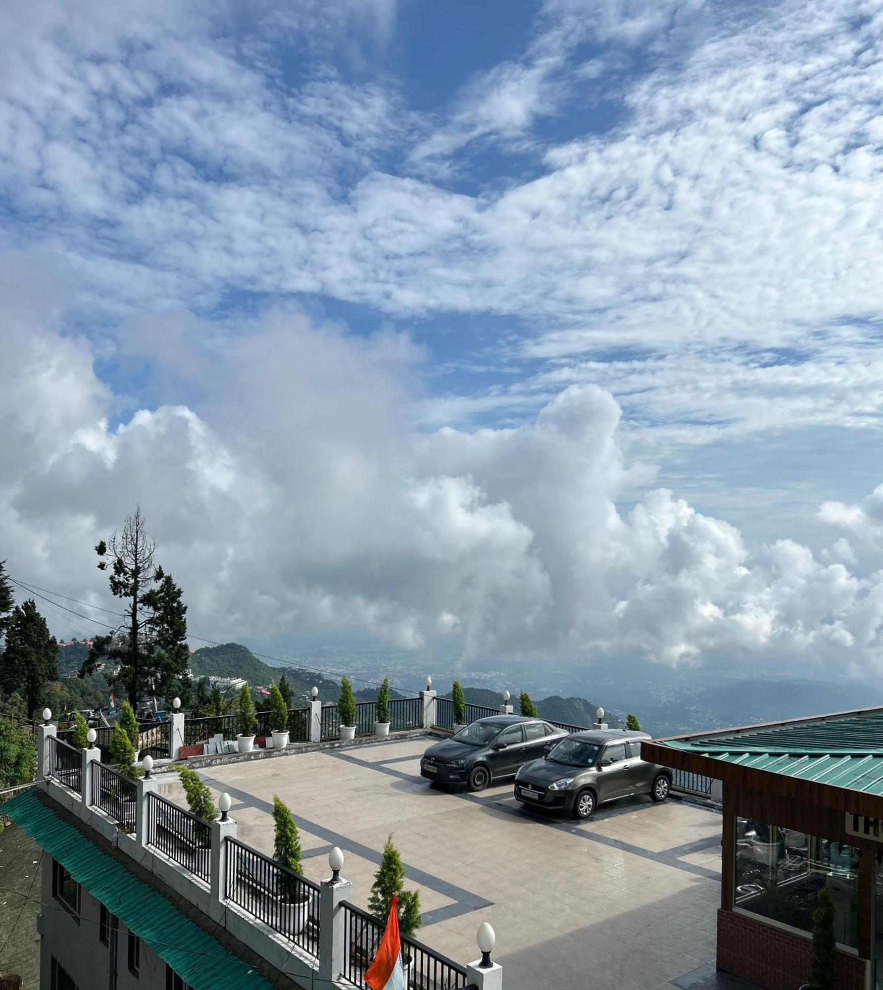Ab'S Abode-A Boutique Hotel Mussoorie Exteriör bild
