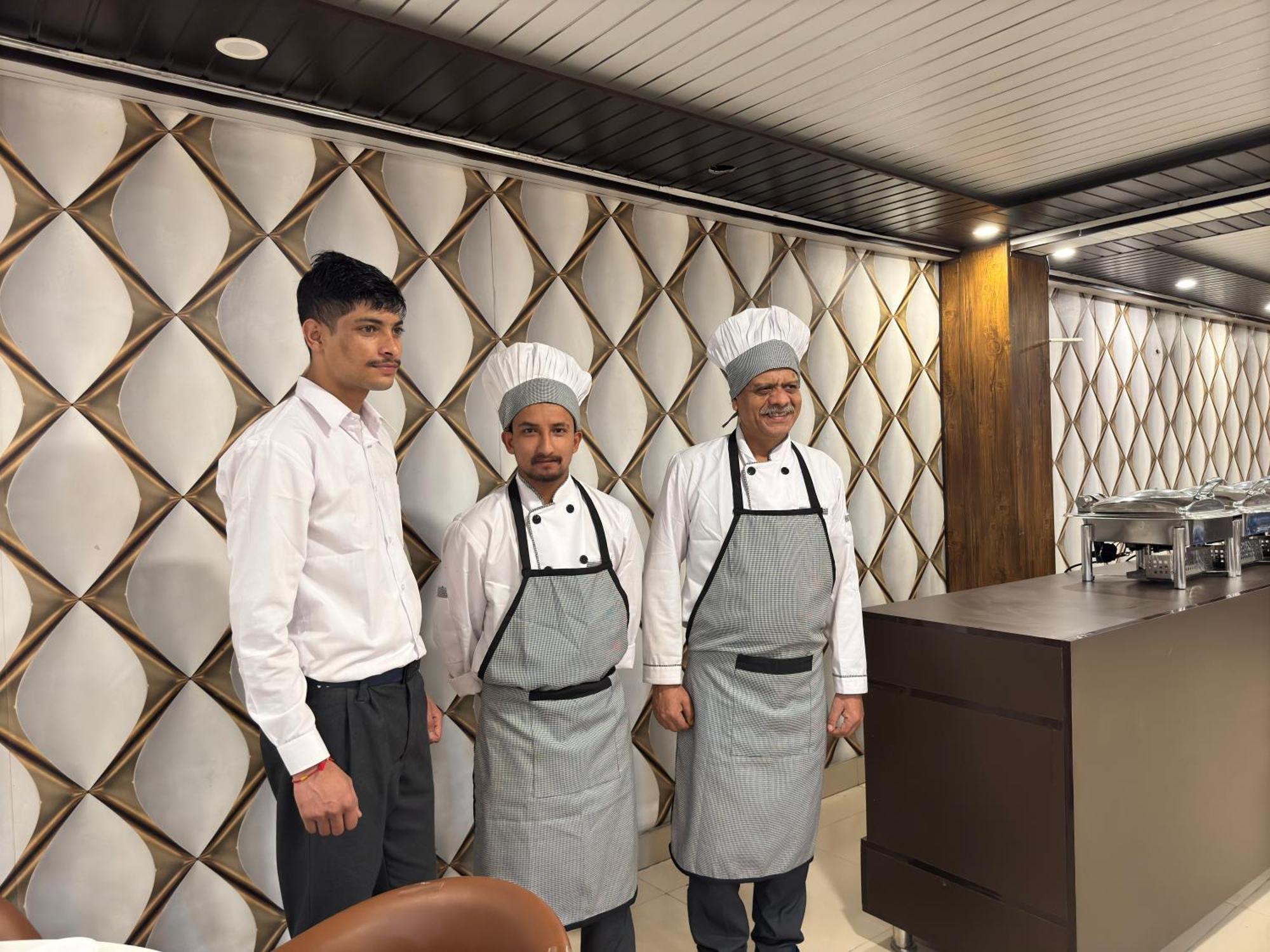 Ab'S Abode-A Boutique Hotel Mussoorie Exteriör bild