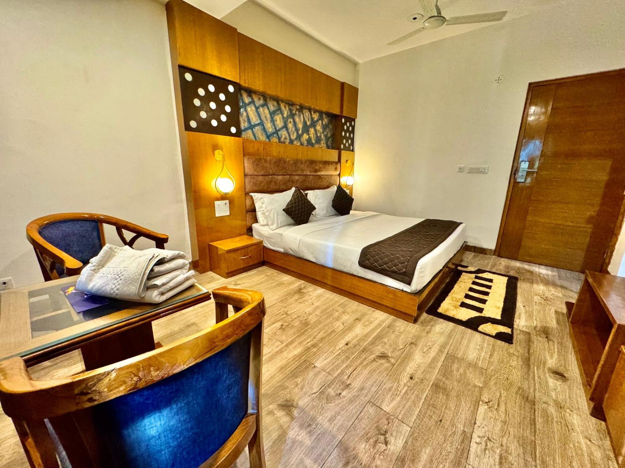 Ab'S Abode-A Boutique Hotel Mussoorie Exteriör bild